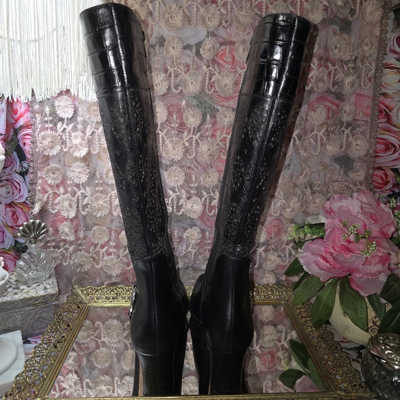 Brighton Women's Size 9.5 Tease Black Genuine Leather Knee High Heeled Boots - Picture 4 of 11
